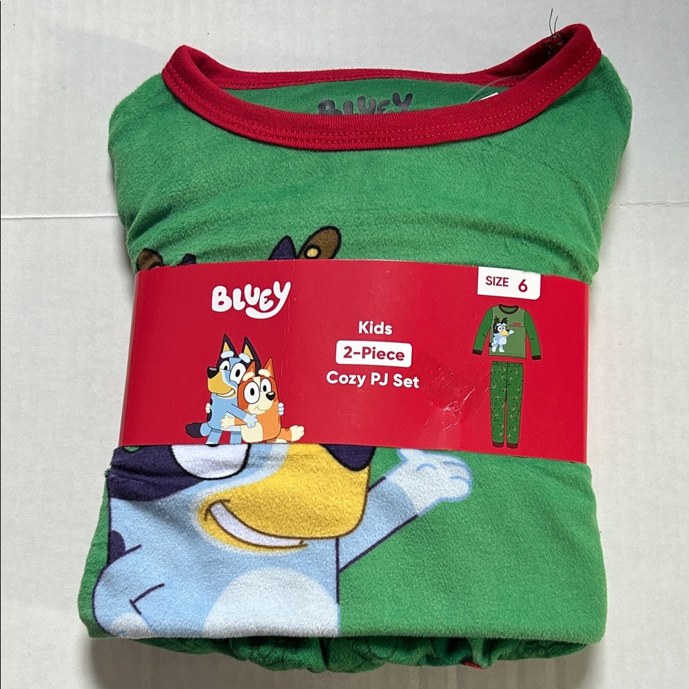 NWT Bluey 2 pc. Merry everything pajama top & bottom set